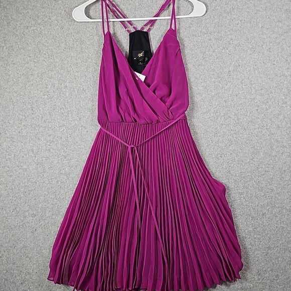 Saks Fifth Ave. Akiko Dress V Neck Cocktail Pleated Small New - Picture 1 of 9